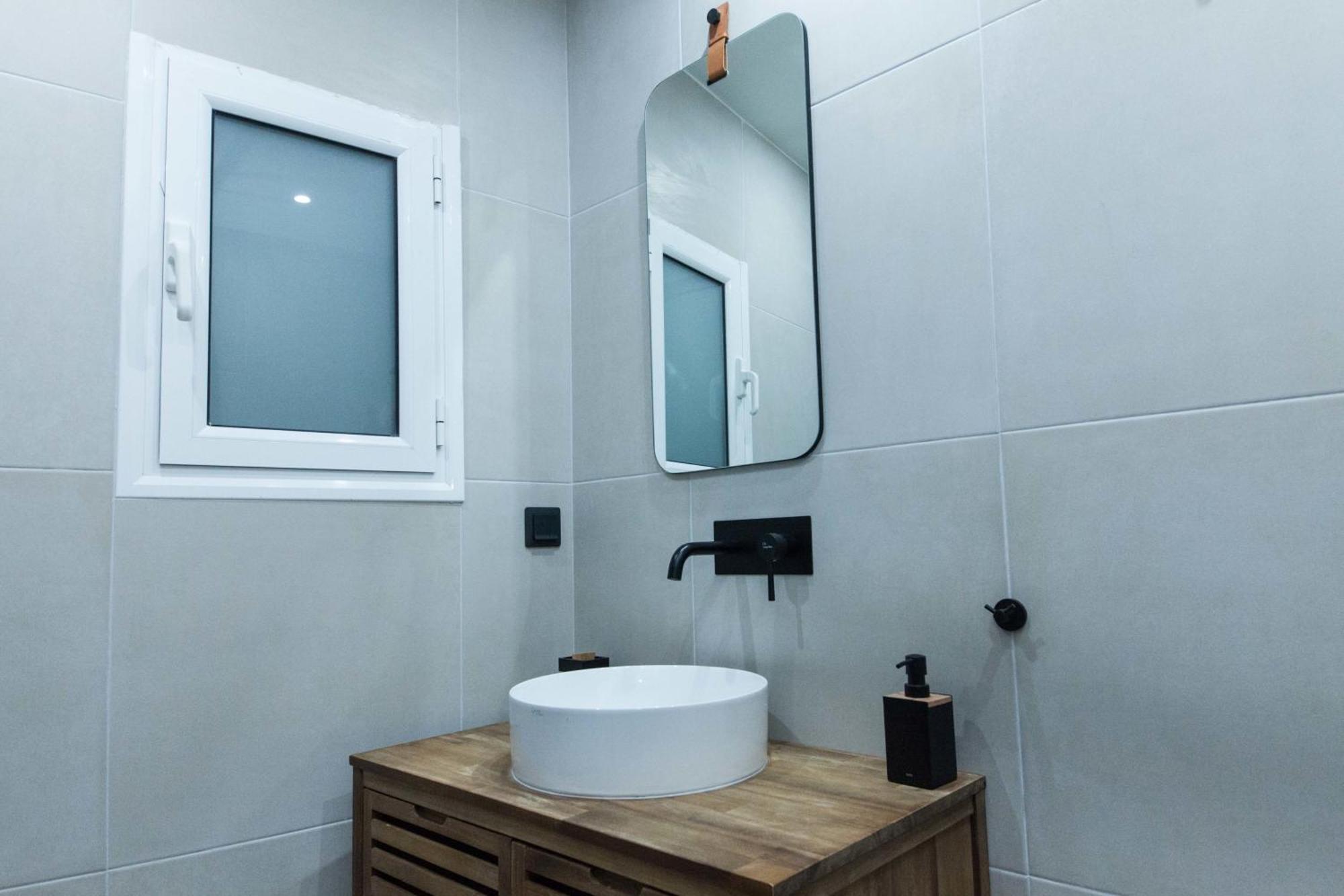Acropolis View Modern Deluxe Suite With Balcony 雅典 外观 照片