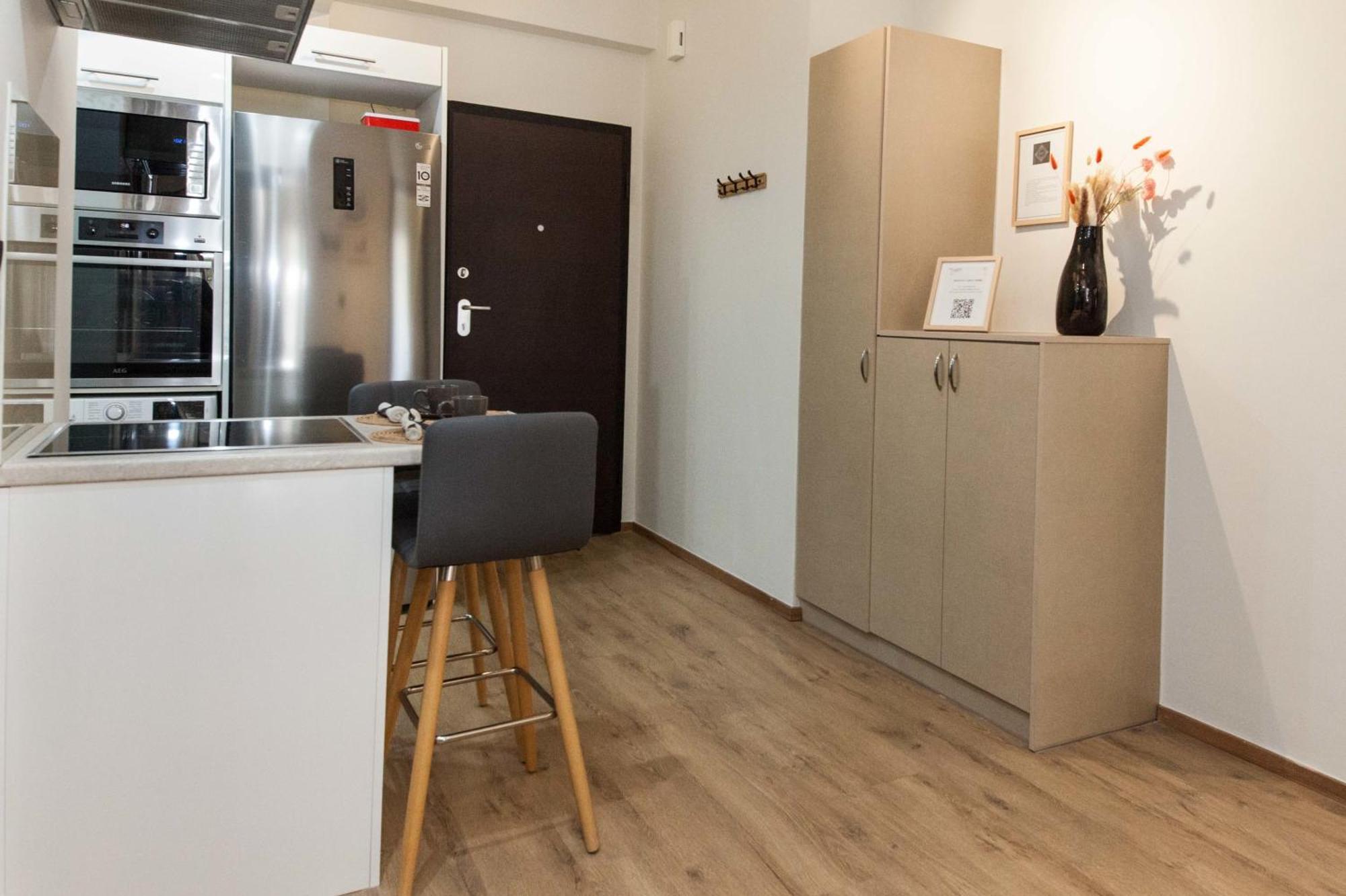 Acropolis View Modern Deluxe Suite With Balcony 雅典 外观 照片