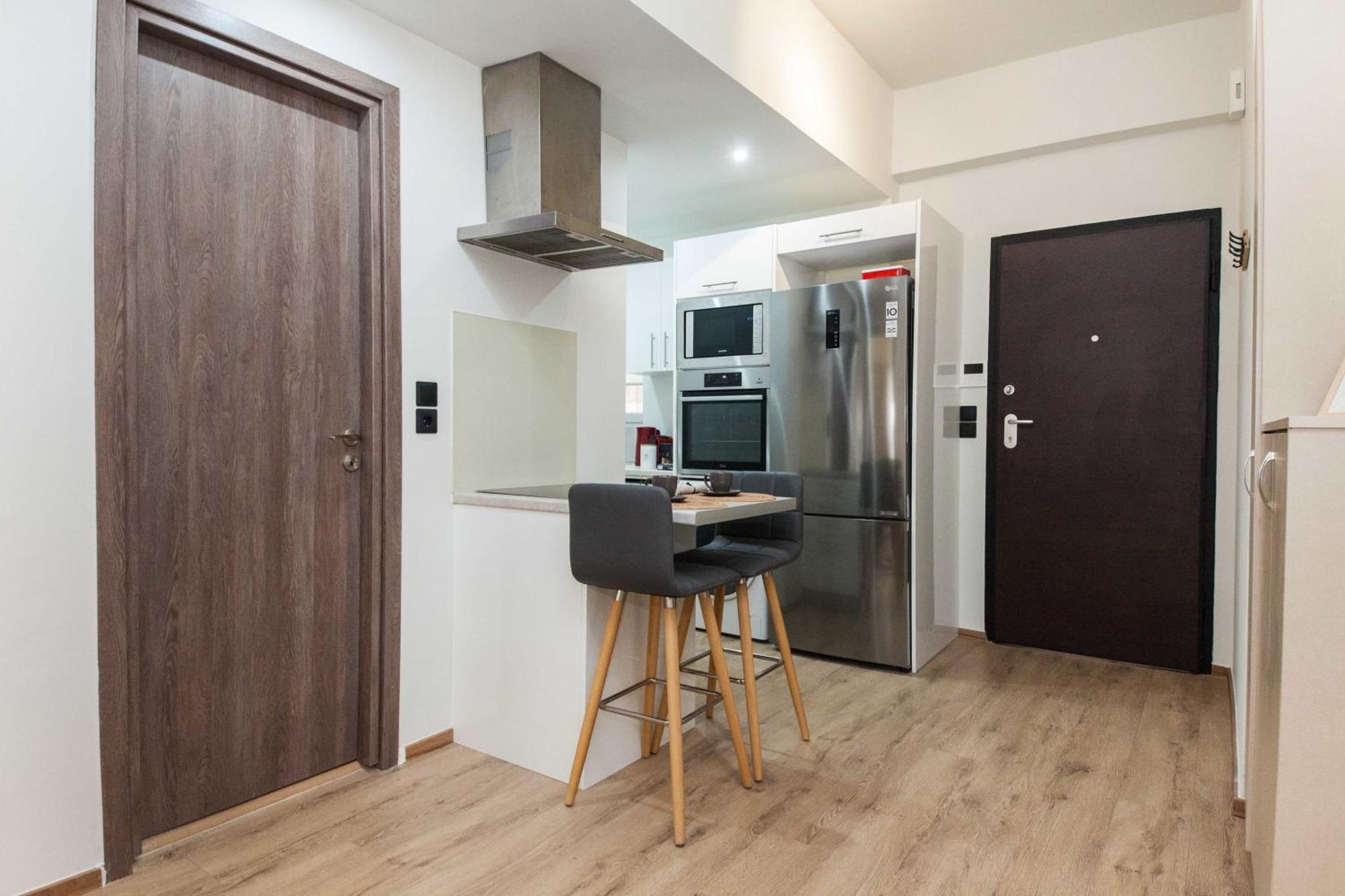 Acropolis View Modern Deluxe Suite With Balcony 雅典 外观 照片
